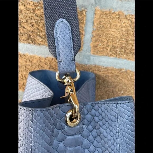 Byron New York Genuine Python LeatherBucketHandbag - Picture 6 of 16